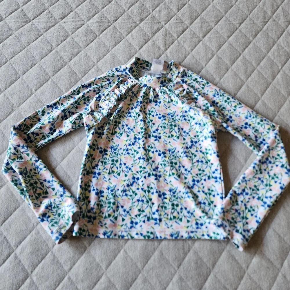⭐4/$20 Tucker+Tate Swim Top Size 8‎